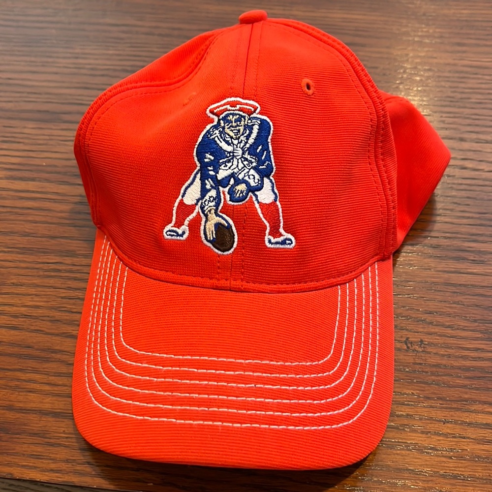 New England Patriots Stretch Fit Hat. One size fits most,